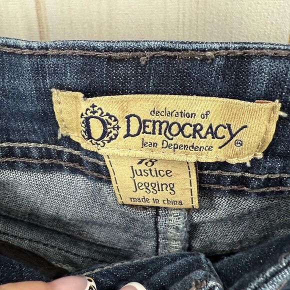 Democracy Women’s 18 Justice Legging Jeans Denim - Picture 2 of 5